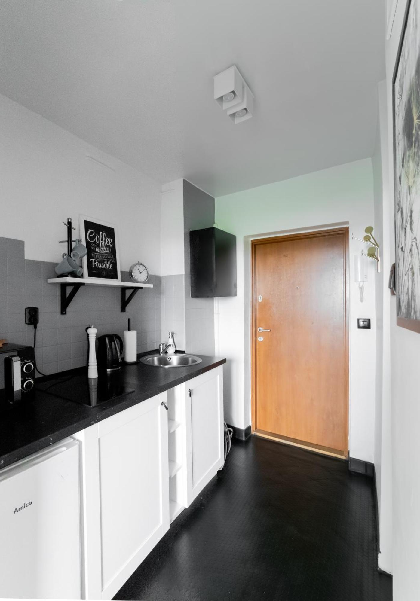 Piotrapartments - Daleka Cozy Train&Airport Apartment Warsaw Exterior photo